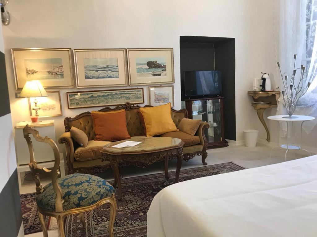Sanctus Syrus 4 Hotel Albenga Ngoại thất bức ảnh